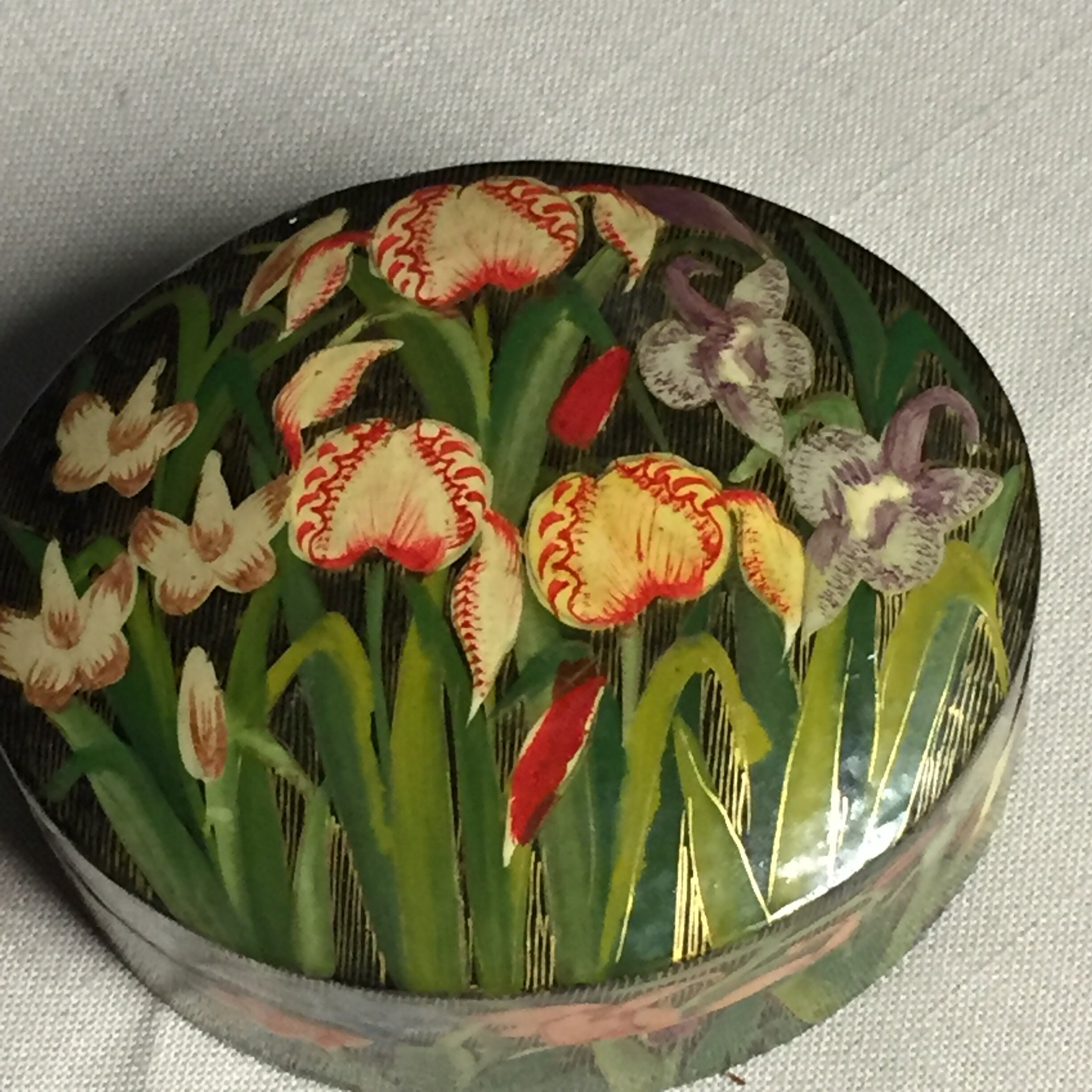 Kashmir Lacquer Box with Lid, Hand Made in India, Paper Mache Hand