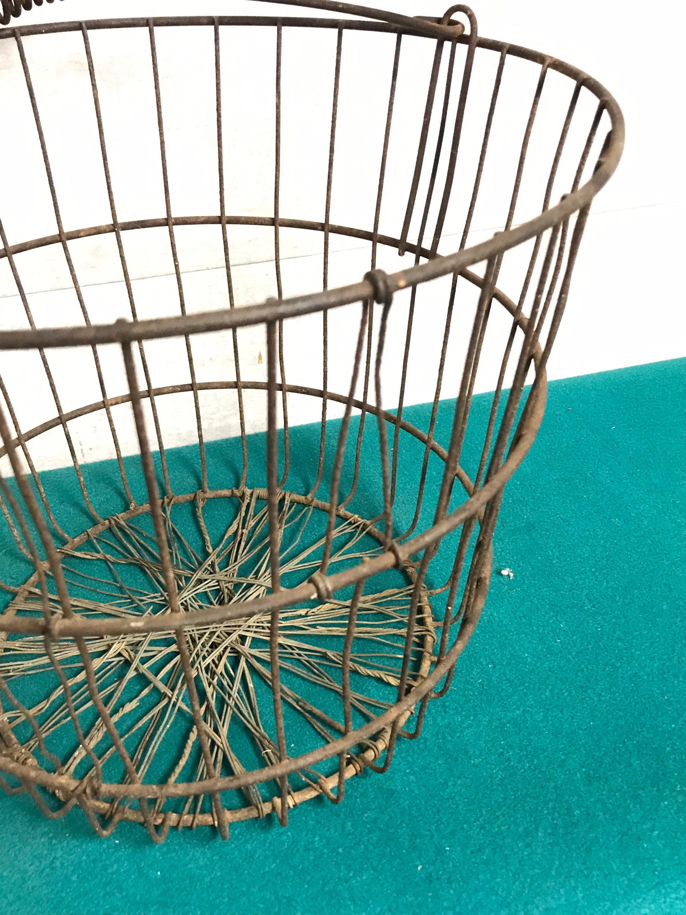 Antique Wire Egg Basket with Wire handle, Primitive Farmhouse Basket
