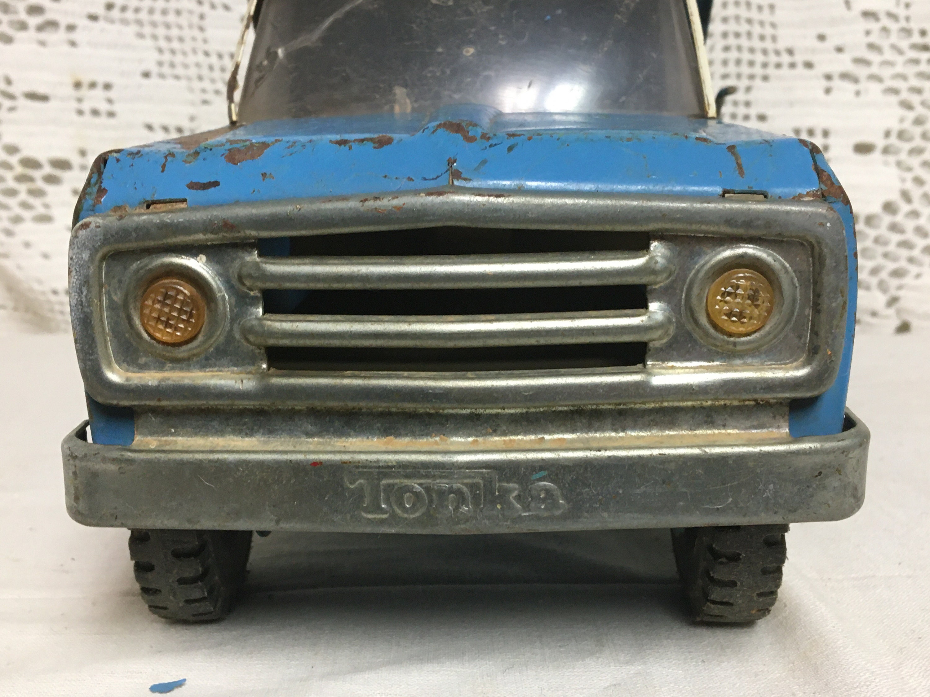 1960's Tonka Hydraulic Dump Truck, Blue and White, Pressed Steel