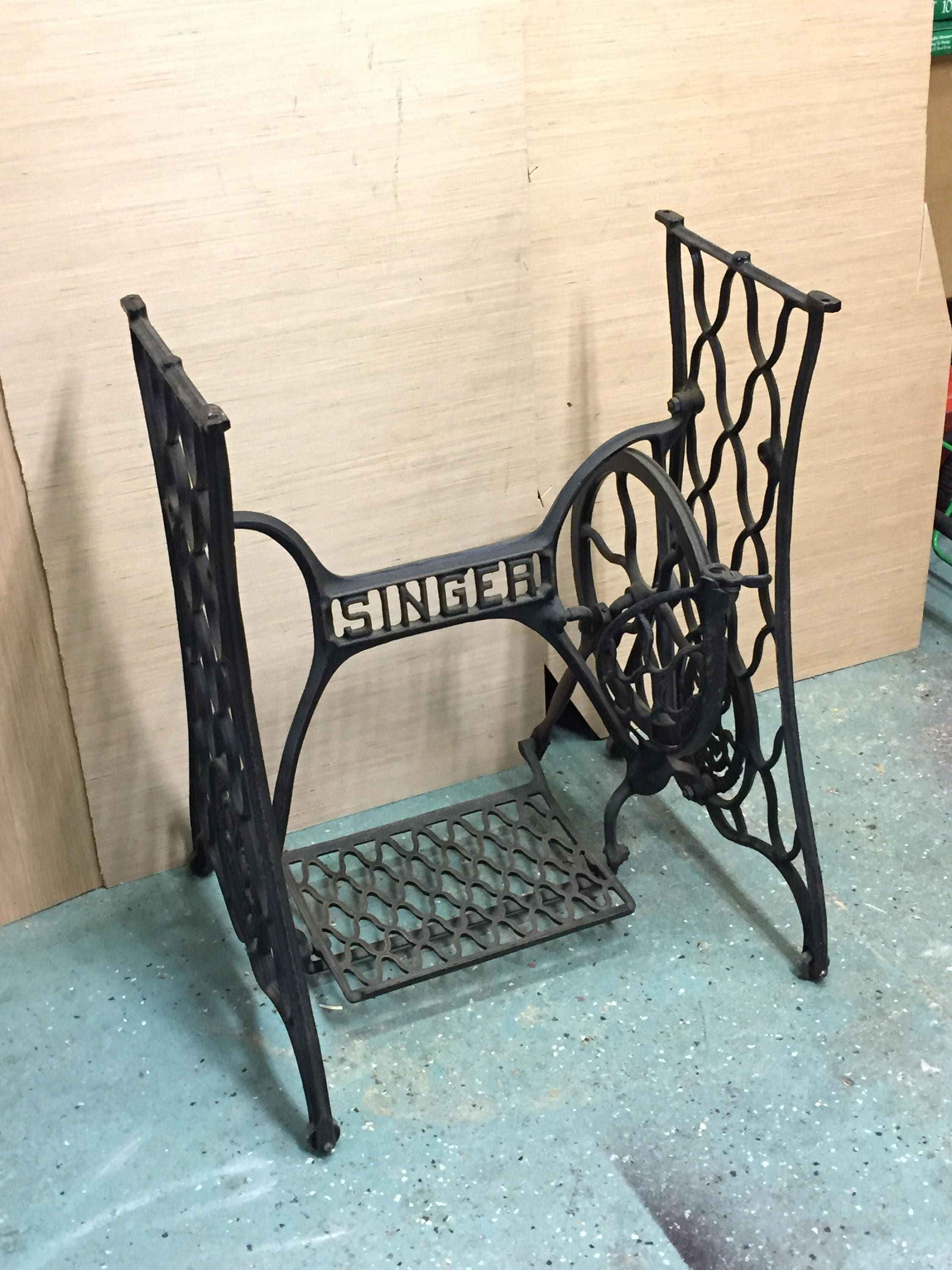 Antique Cast Iron SINGER Treadle Sewing Machine Base Complete Re