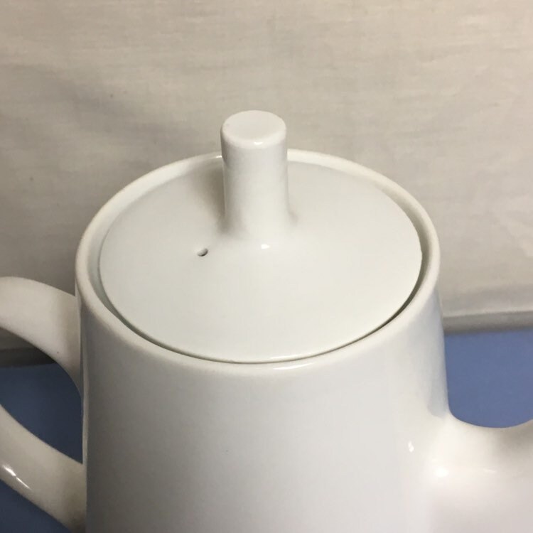 Melitta Porcelain Coffee Pot, Made in Germany, Teapot, 5 Cup Teapot