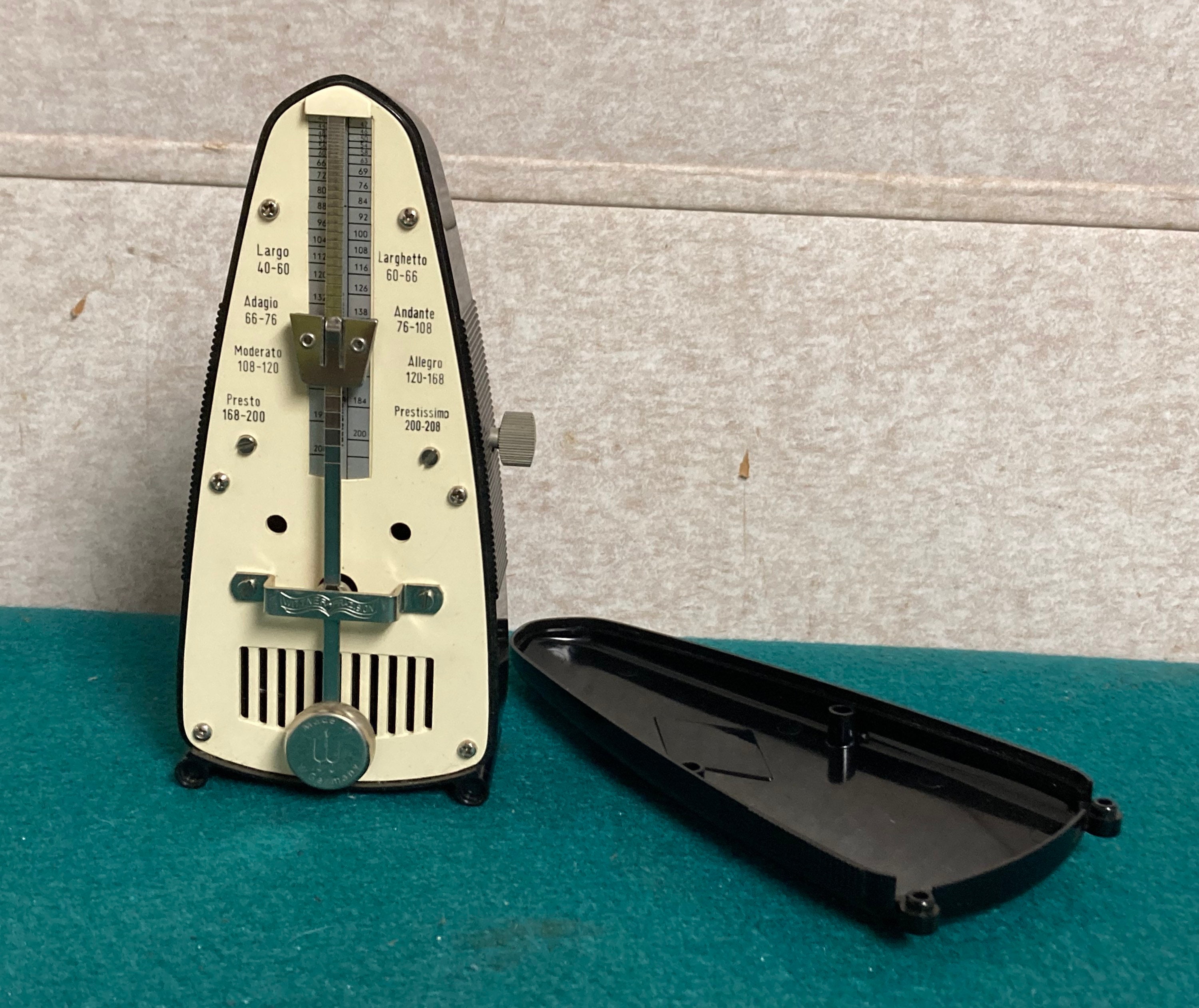 1950’s Taktell Piccolo Bakelite Metronome, Retro Black, Works Great
