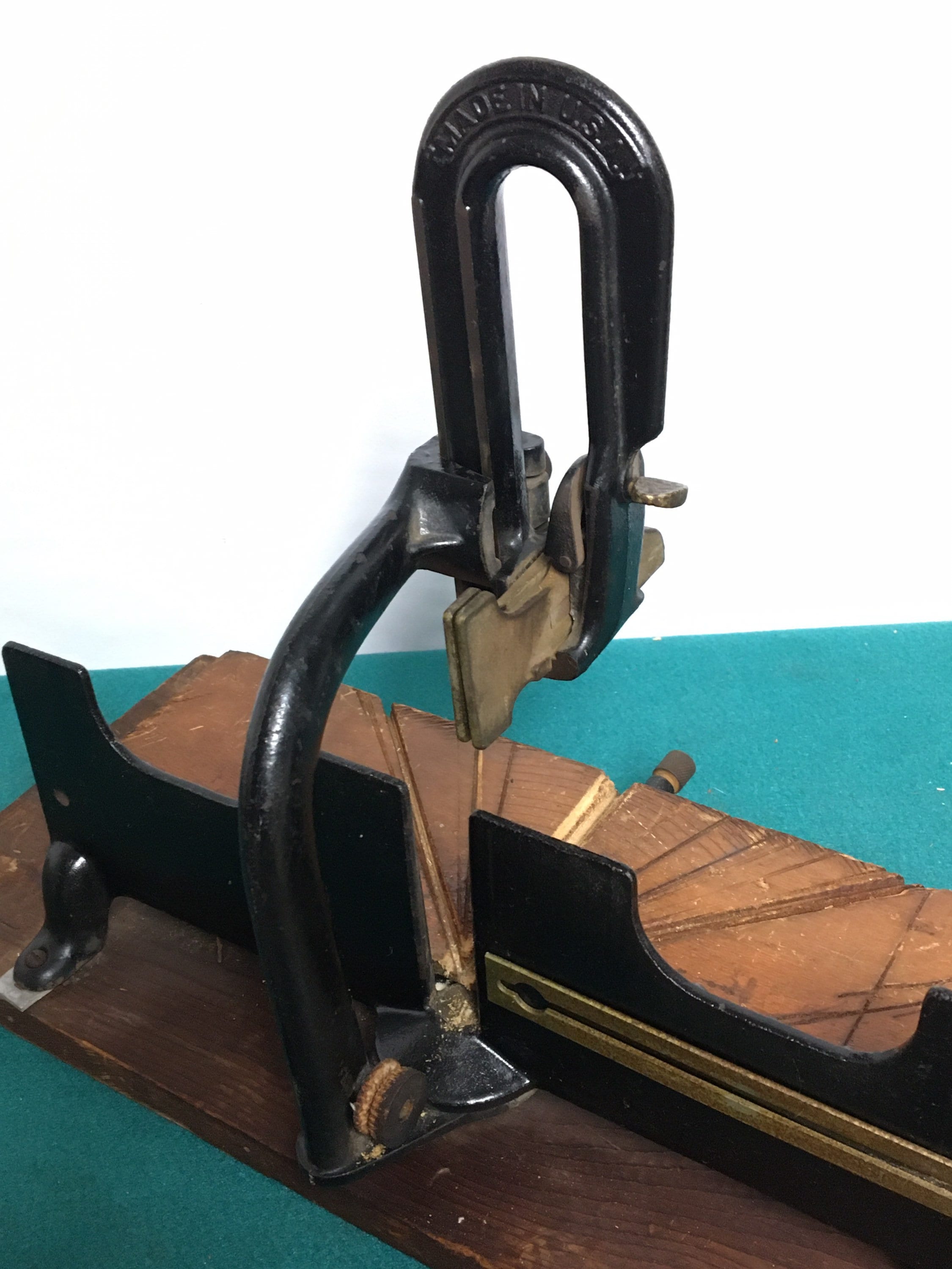 Antique Stanley No. 150 Cast Iron Miter Saw Miter Box, Carpenter Trim saw