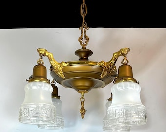 Vintage Lighting & Lamps