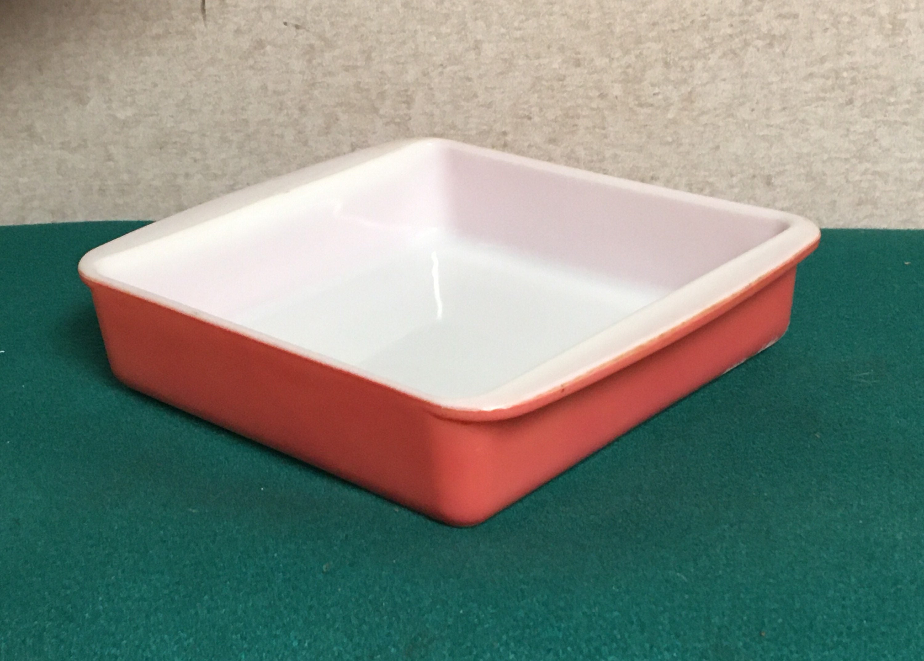 Pyrex Flamingo Pink 8 Baking Dish 222, Ovenware Dish 8 Inch With Glass,  Square Pyrex Dish, Salmon 