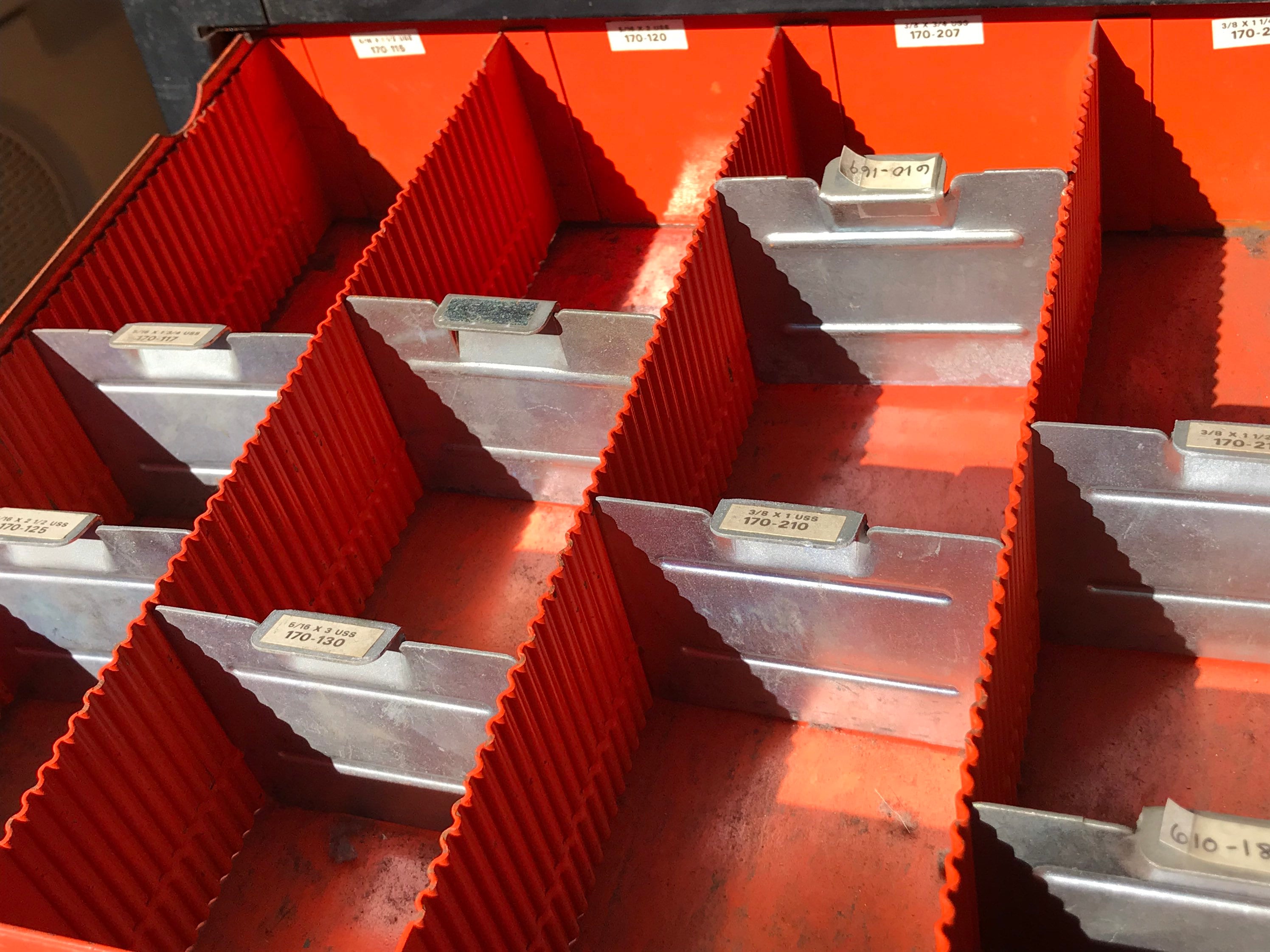 Dorman Industrial Parts Drawers, Automotive Parts Gas