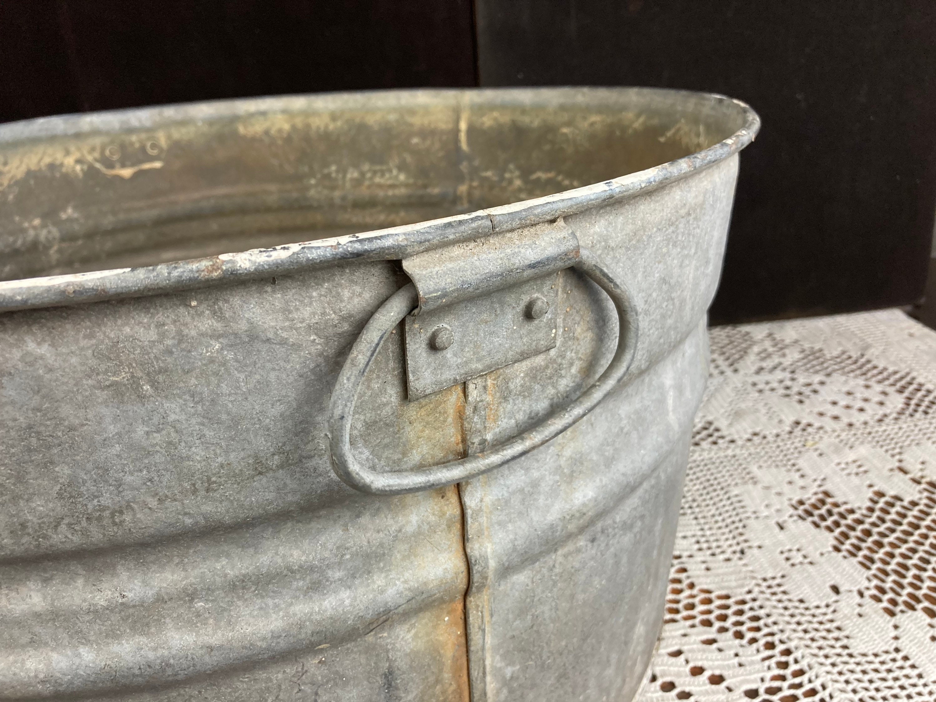 Vintage GALVANIZED WASH TUB bin country bucket round cooler old rustic  primitive