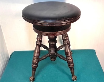 Stools & Stands