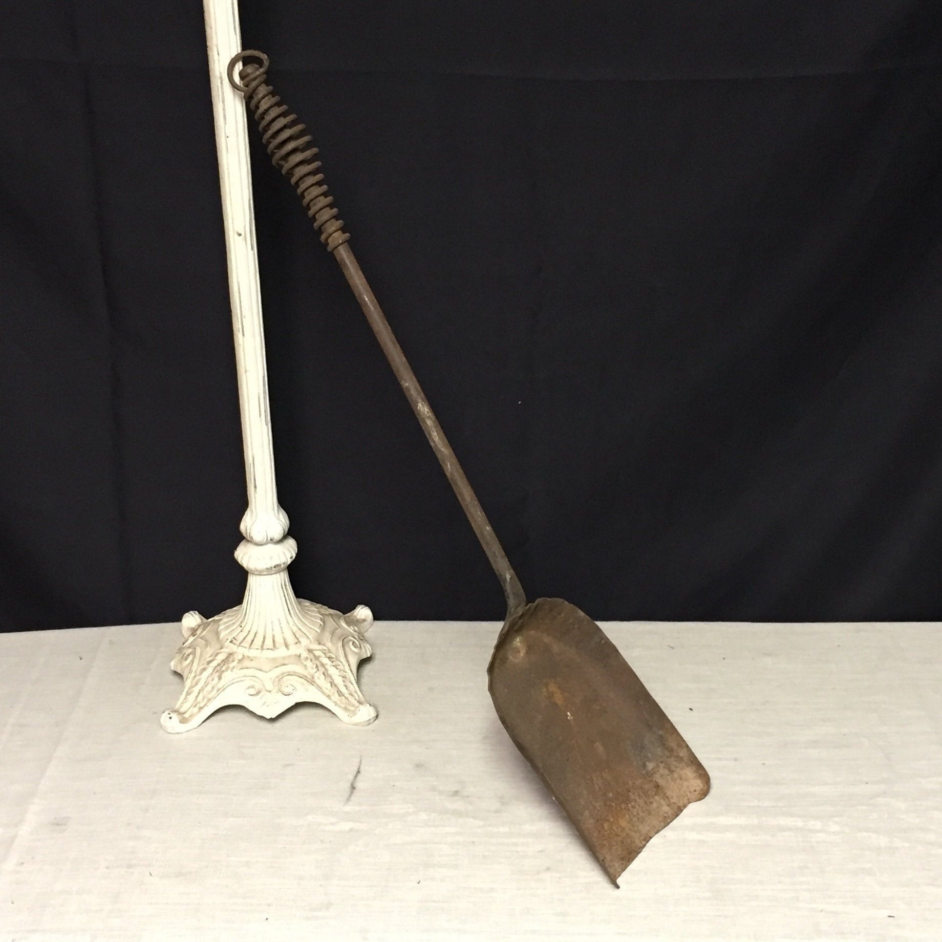 Antique Iron Fireplace Ash Shovel, Primitive Fireplace Tool Wall