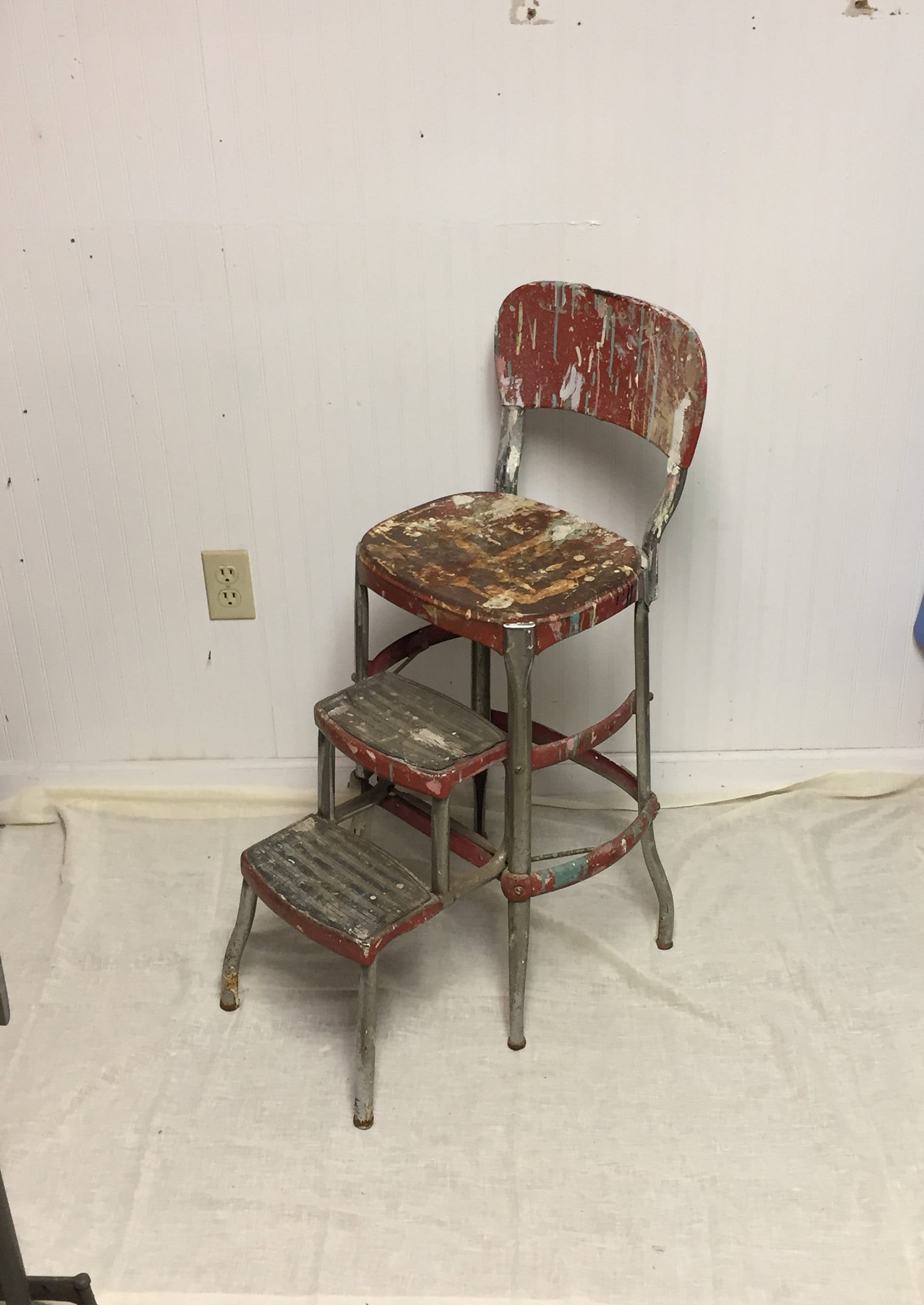 Vintage Cosco Red & White Kitchen Step Stool Ladder Seat w/ fold out Steps