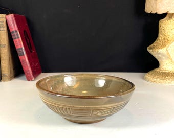 West African Footed Pottery Bowl, Grand-Bassam Centre Céramique, Handmade Folk Art