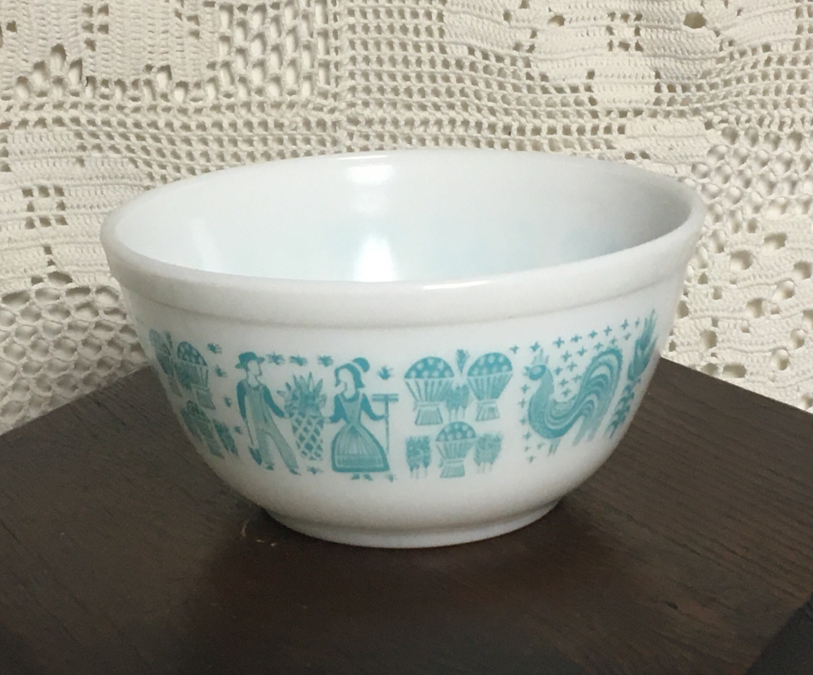 Pyrex Amish Butterprint Turquoise Blue Mixing Bowl, 402, 1.5 Quart