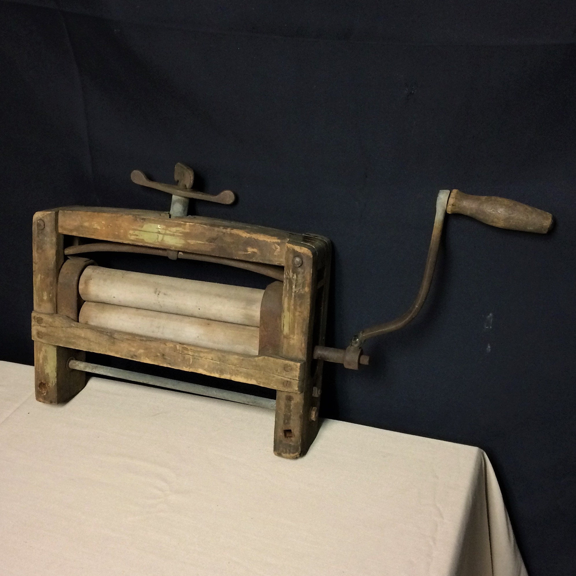 Vintage Anchor Brand Clothes Wringer, Hand Crank Wash Tub Wringer ...