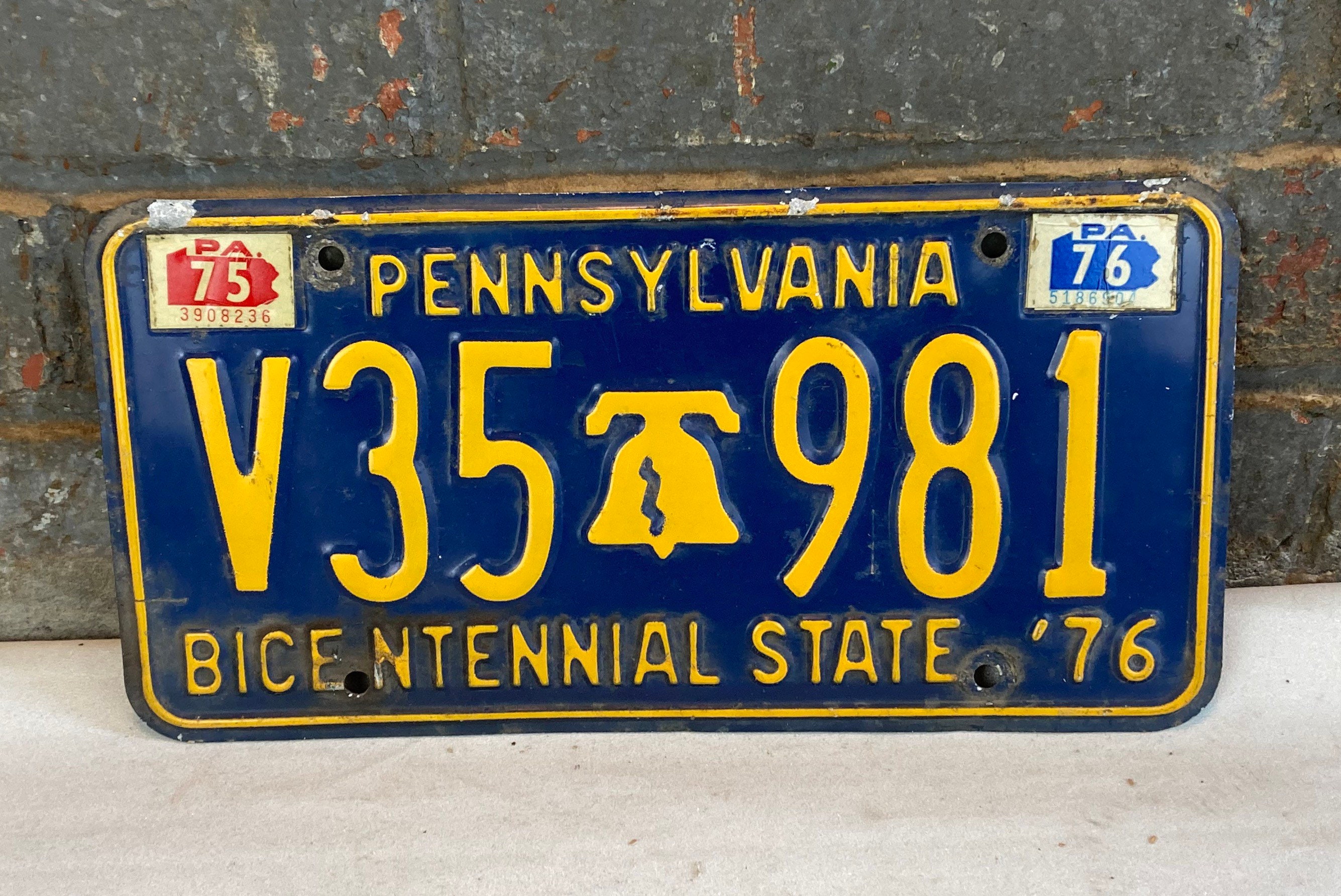 Pair of 1976 Pennsylvania Bicentennial Car License Plates Bicentennial