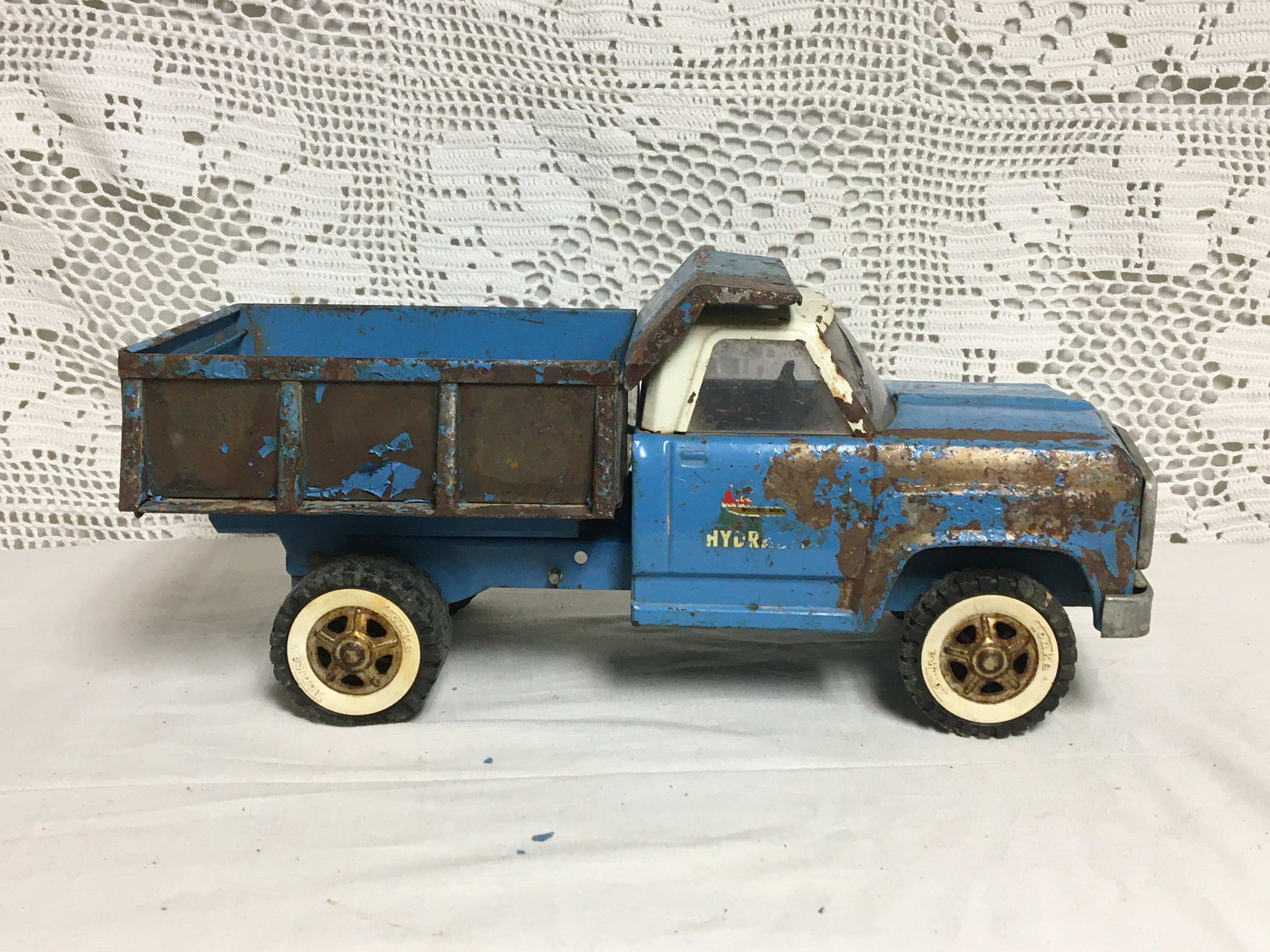 Dump Truck Blue Book 79 - yuzjkb7