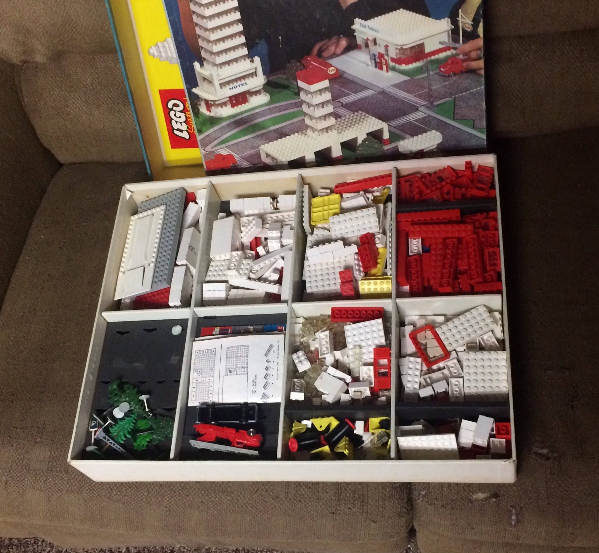 RARE 1960's Legos Town Plan 725 by Samsonite with Layout Board, Lego Cars In The Original Box