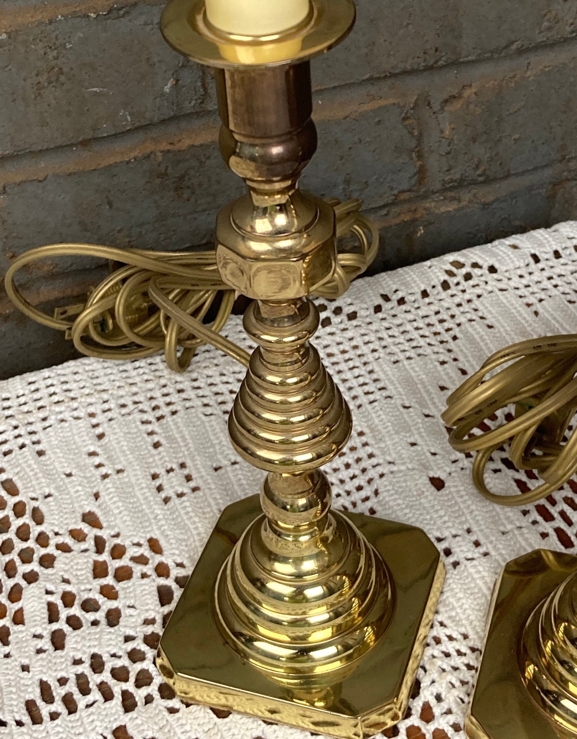 Pair Of Baldwin Brass Table Lamps Colonial Williamsburg Style pair-of-baldwin-brass-table-lamps-colonial-williamsburg-style