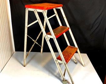Stools & Stands