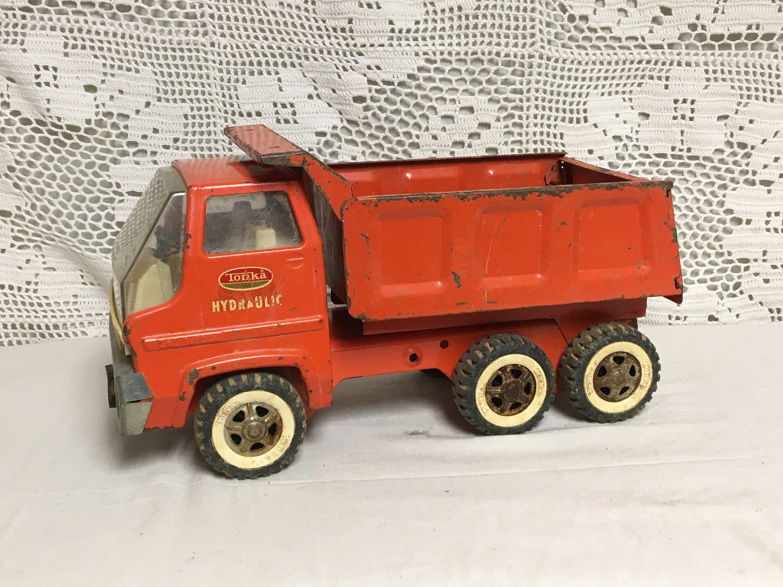 1960's Orange Tonka Hydraulic Dump Truck, Pressed Steel, FREE SHIPPING