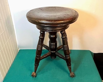 Stools & Stands