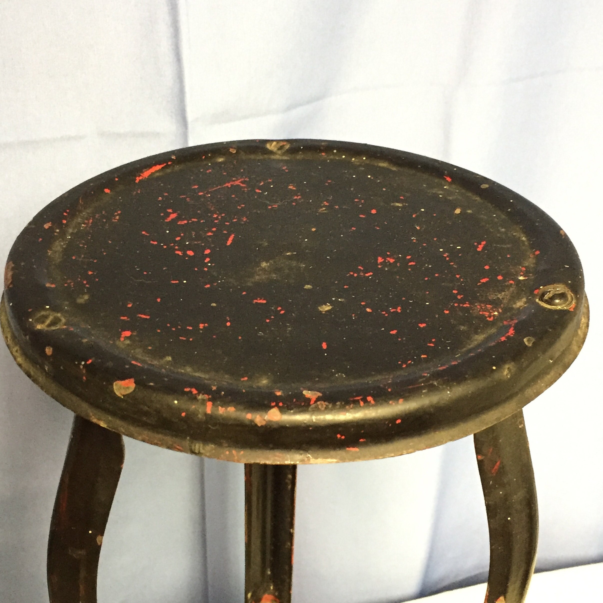 VIntage Metal Milking Stand, Three Legged Table, Petite, Black, Metal