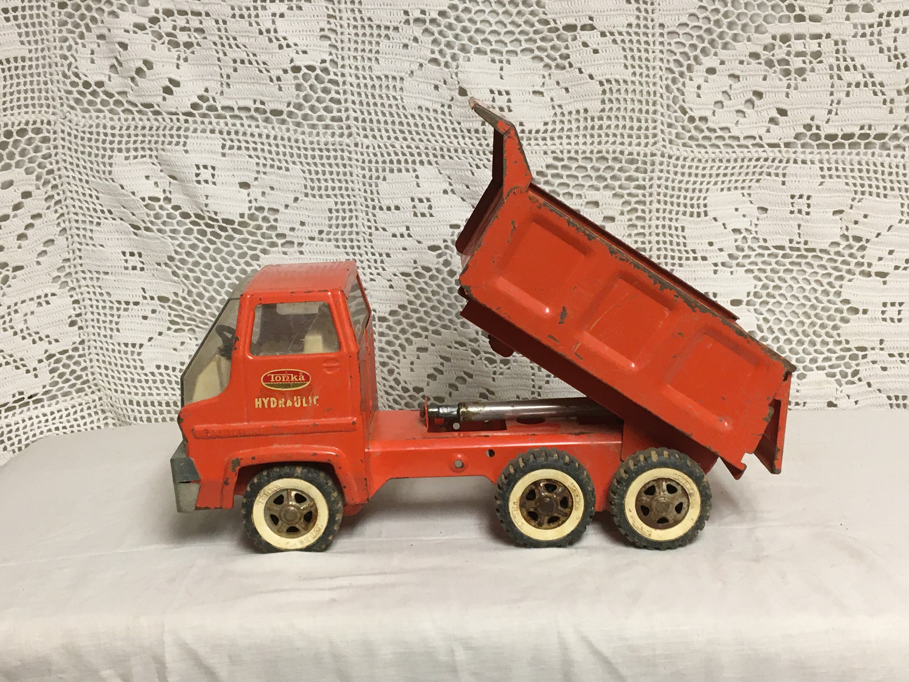 1960's Orange Tonka Hydraulic Dump Truck, Pressed Steel, FREE SHIPPING