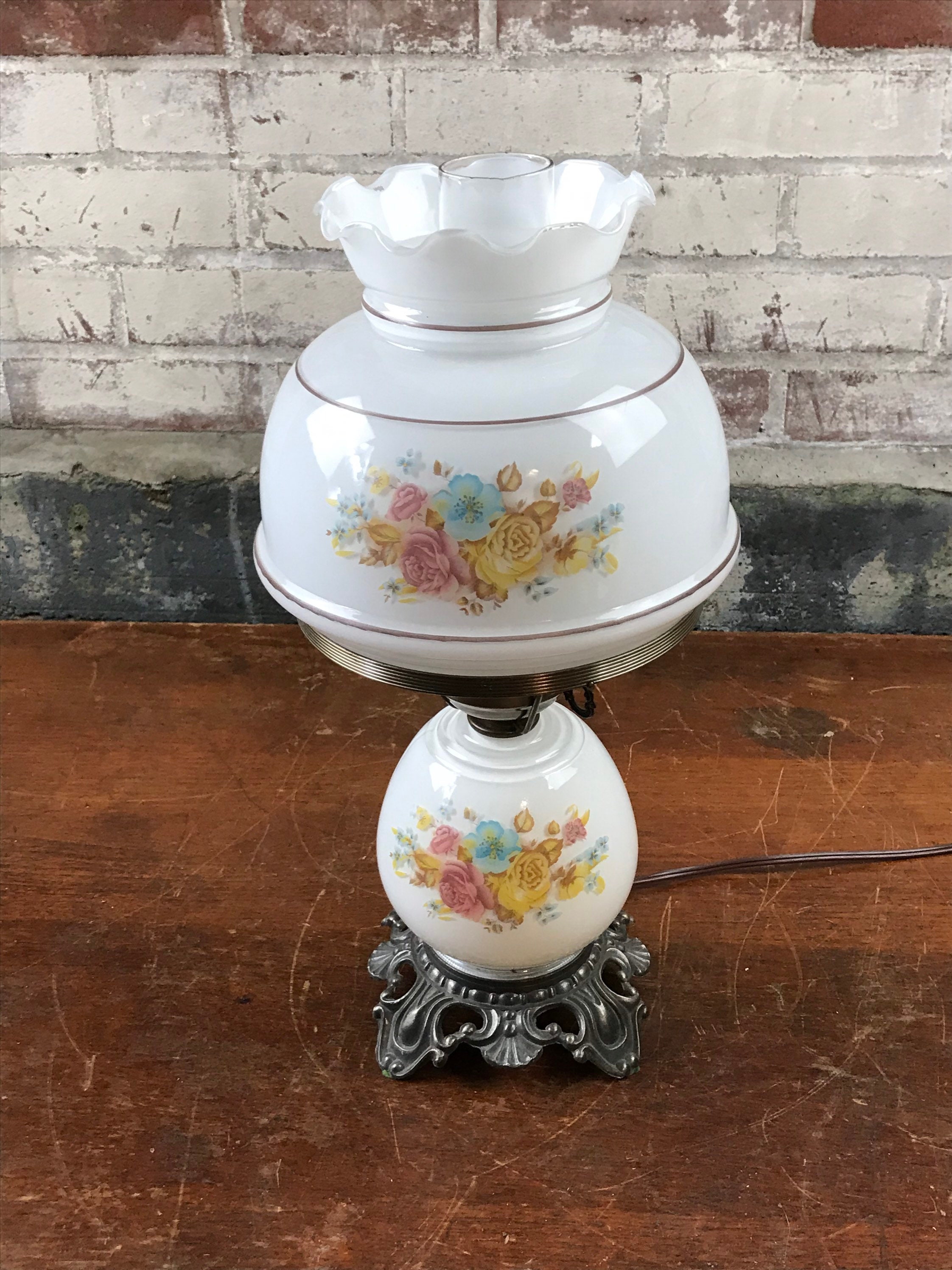 Vintage Victorian Electric Hurricane Table Lamp with Night Light, Pink