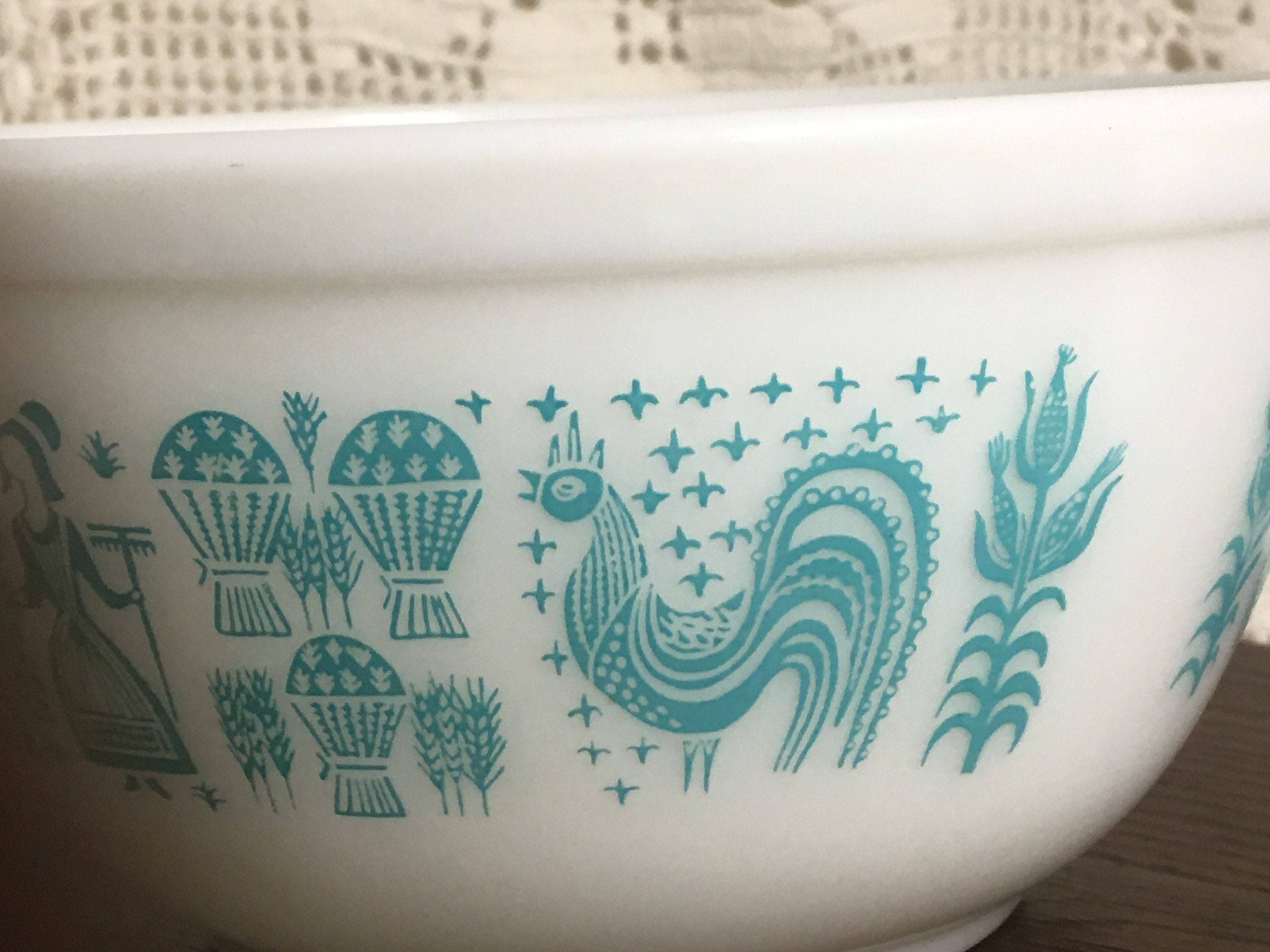 Pyrex Amish Butterprint Turquoise Blue Mixing Bowl, 402, 1.5 Quart