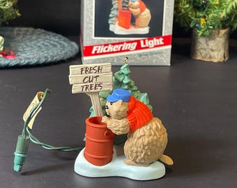 Vintage 1989 Hallmark Keepsake Magic Ornament, Busy Beaver Flickering Light