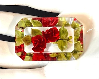 Reverse Carved Lucite Rose Brooch: Vintage Floral Jewelry