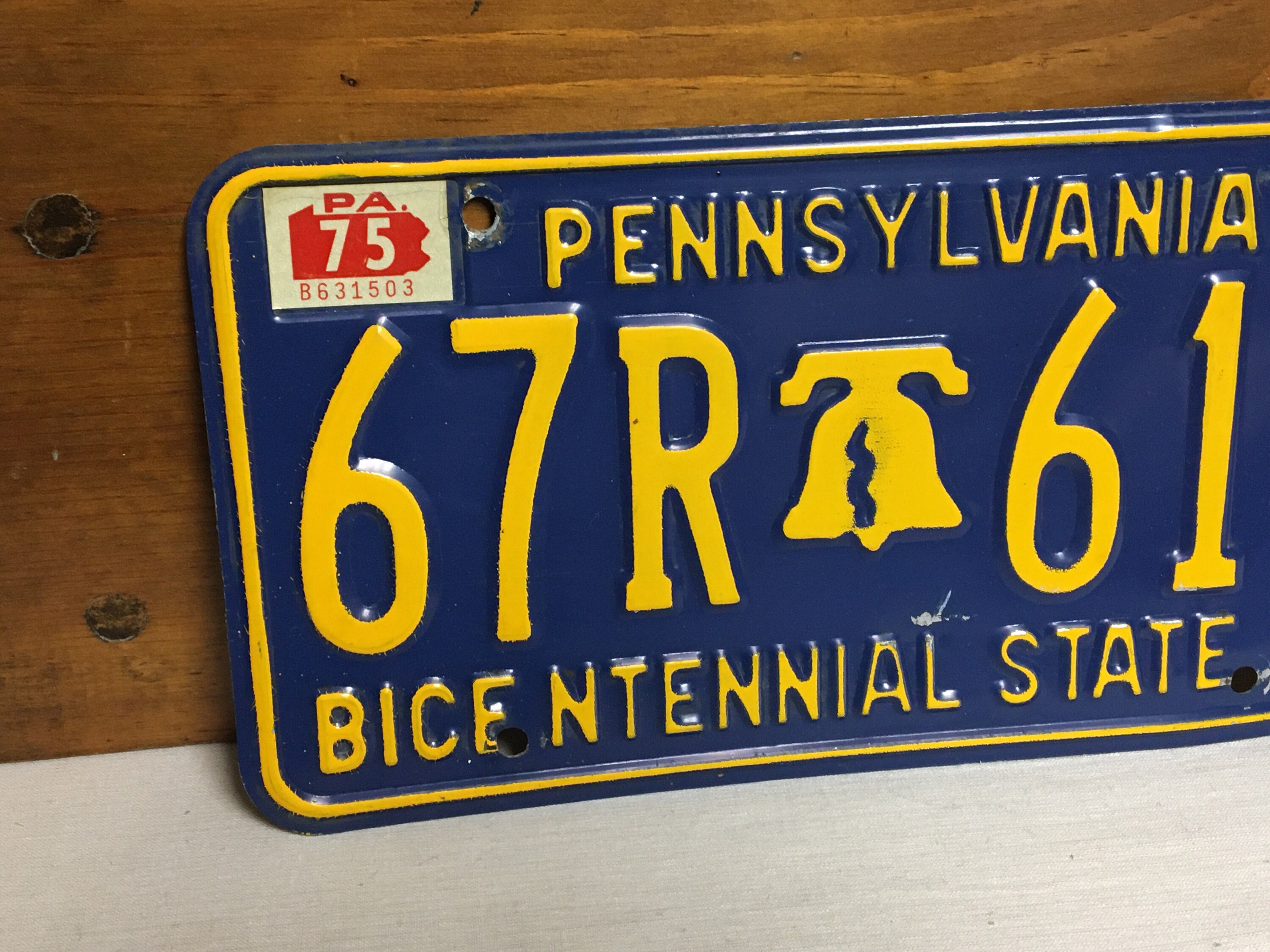 1976 Pennsylvania Bicentennial Car License Plate Bicentennial State '76