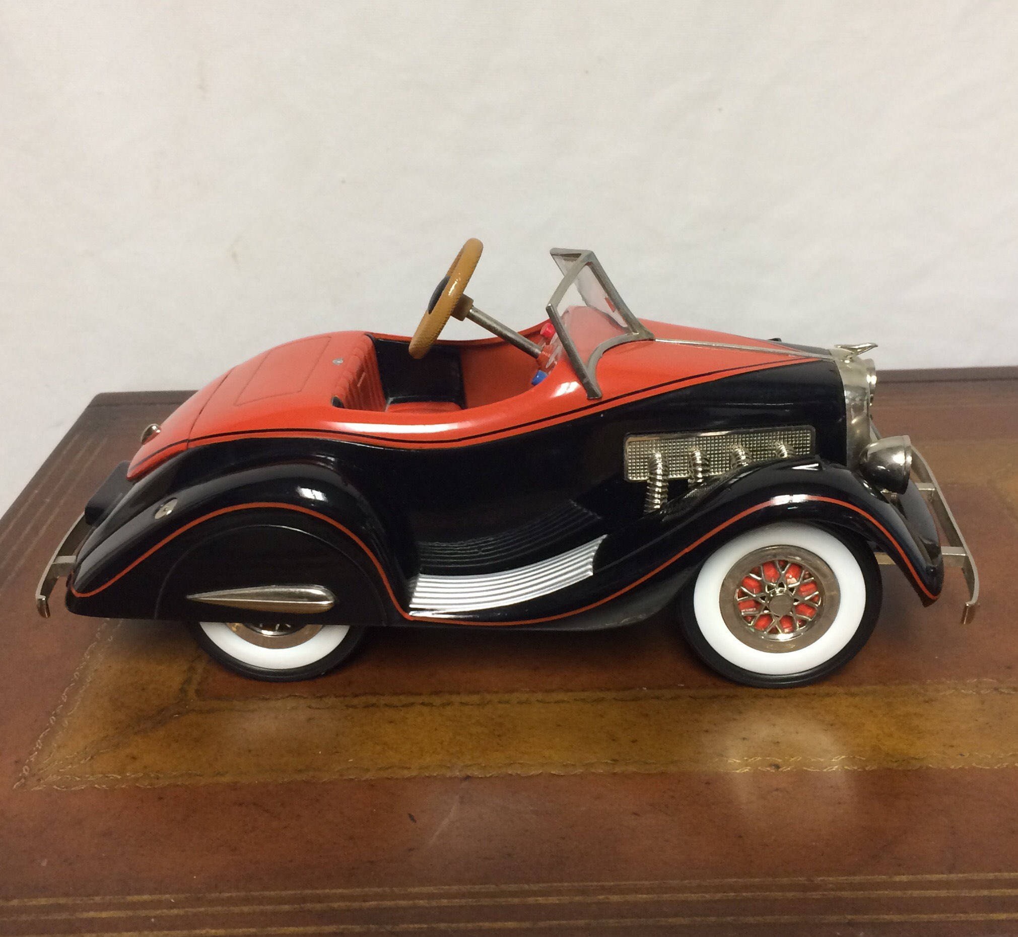 Hallmark Kiddie Car Classics 1935 Duesenberg Collectible Antique Cars