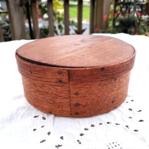 Antique Shaker Style Pantry Box, Round Bentwood Box, Primitive Round Pantry Box, Rustic Kitchen Storage
