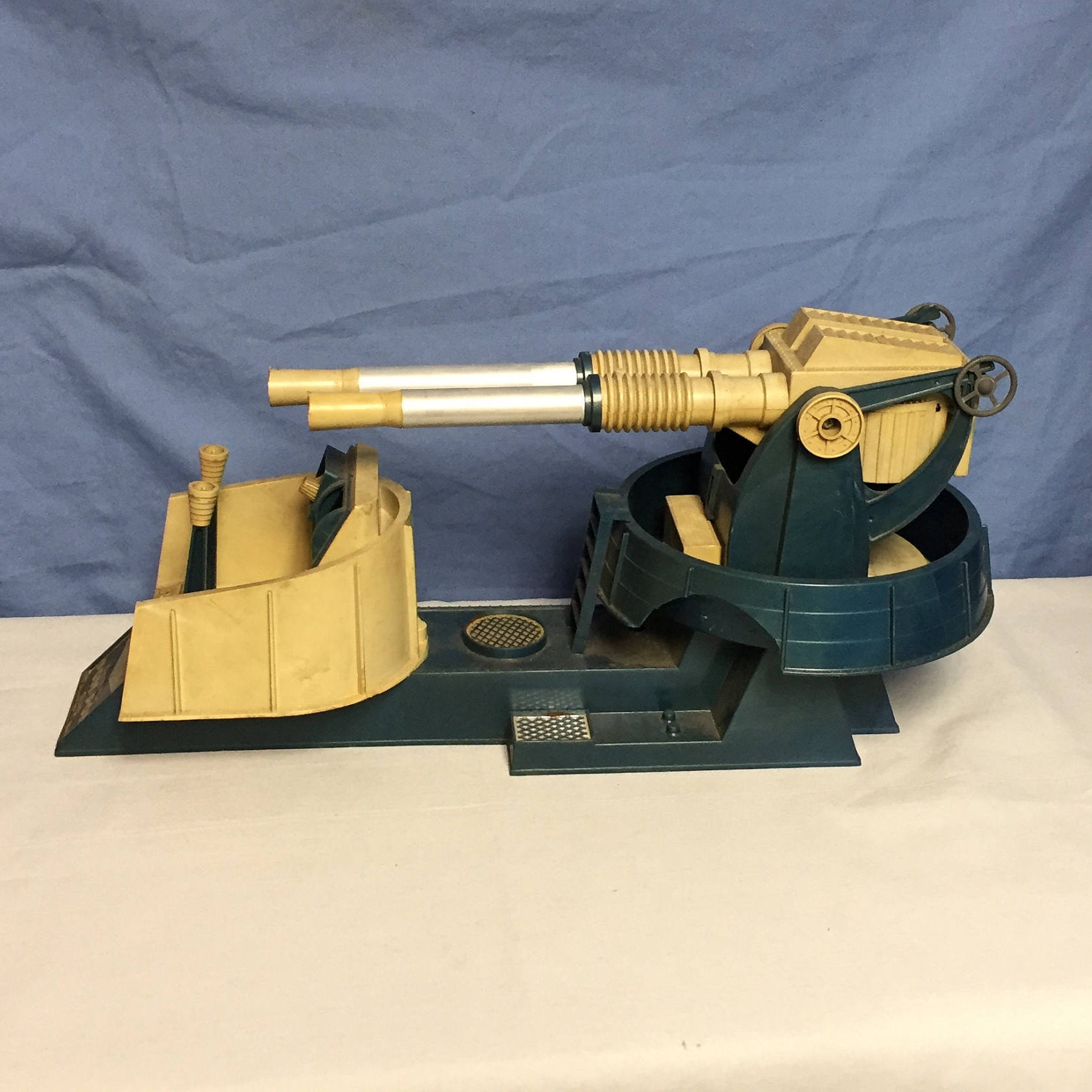 pompom gun