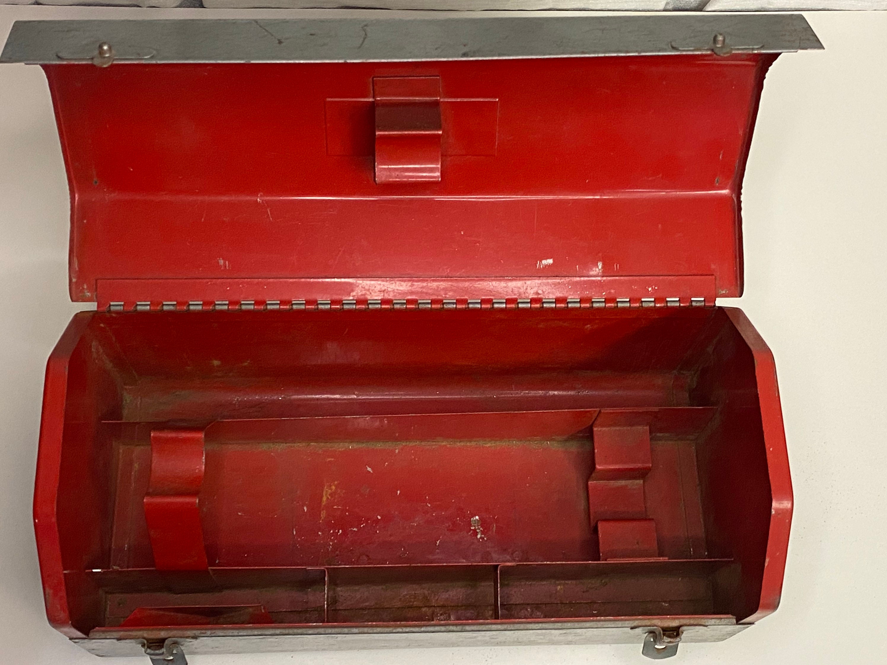 1960's Dunlap Tools Steel Tool Chest With Carrying Handle, Coffin Lid