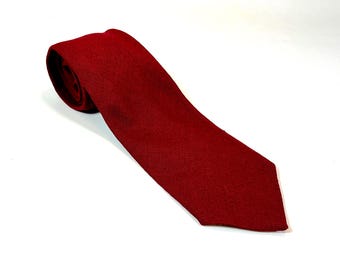 Red Irish Linen Necktie, Dimensions, Philadelphia, PA