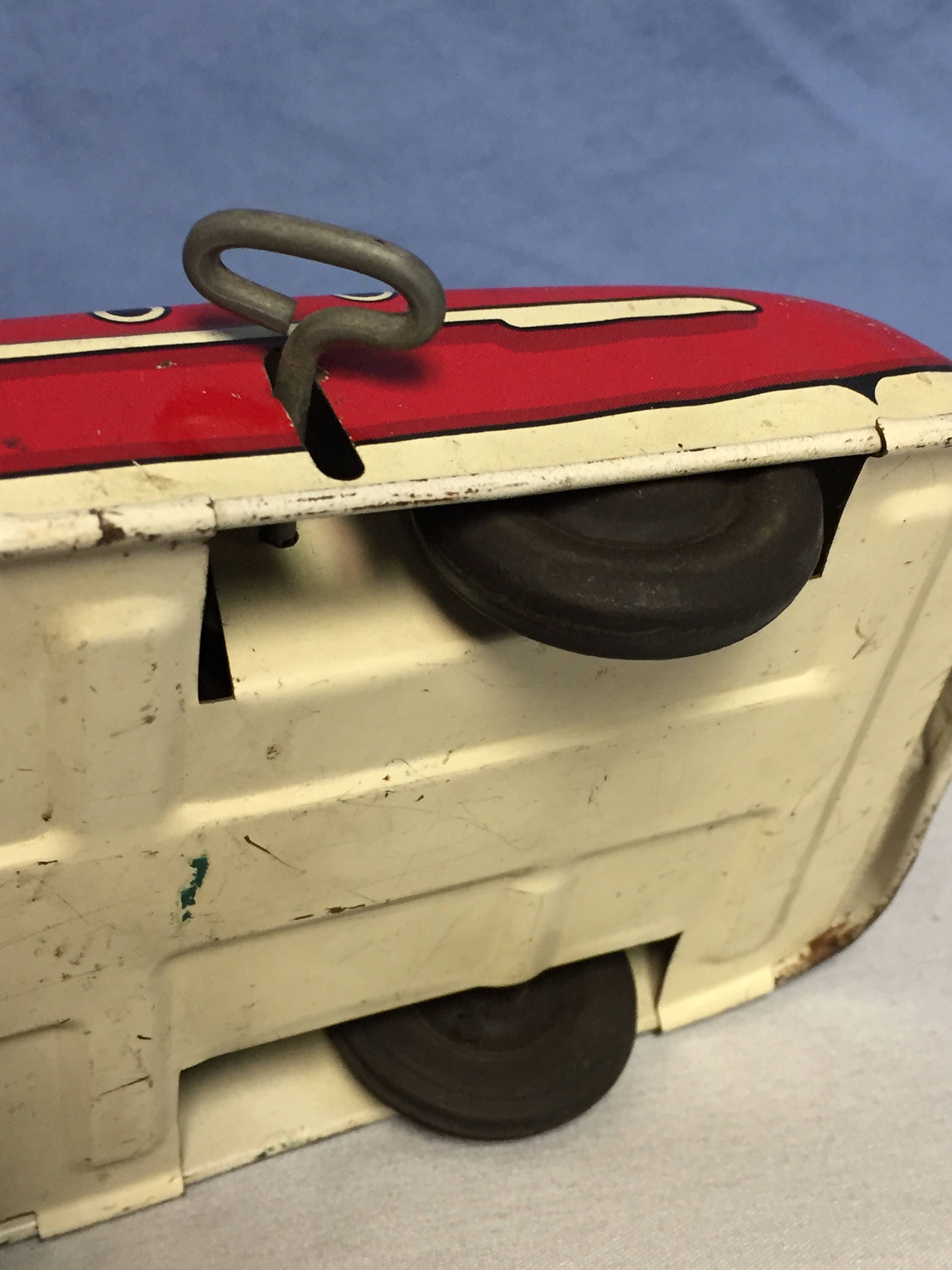 Vintage Marx Toys 1950's WindUp Convertible D6581 Roadster Tin Toy