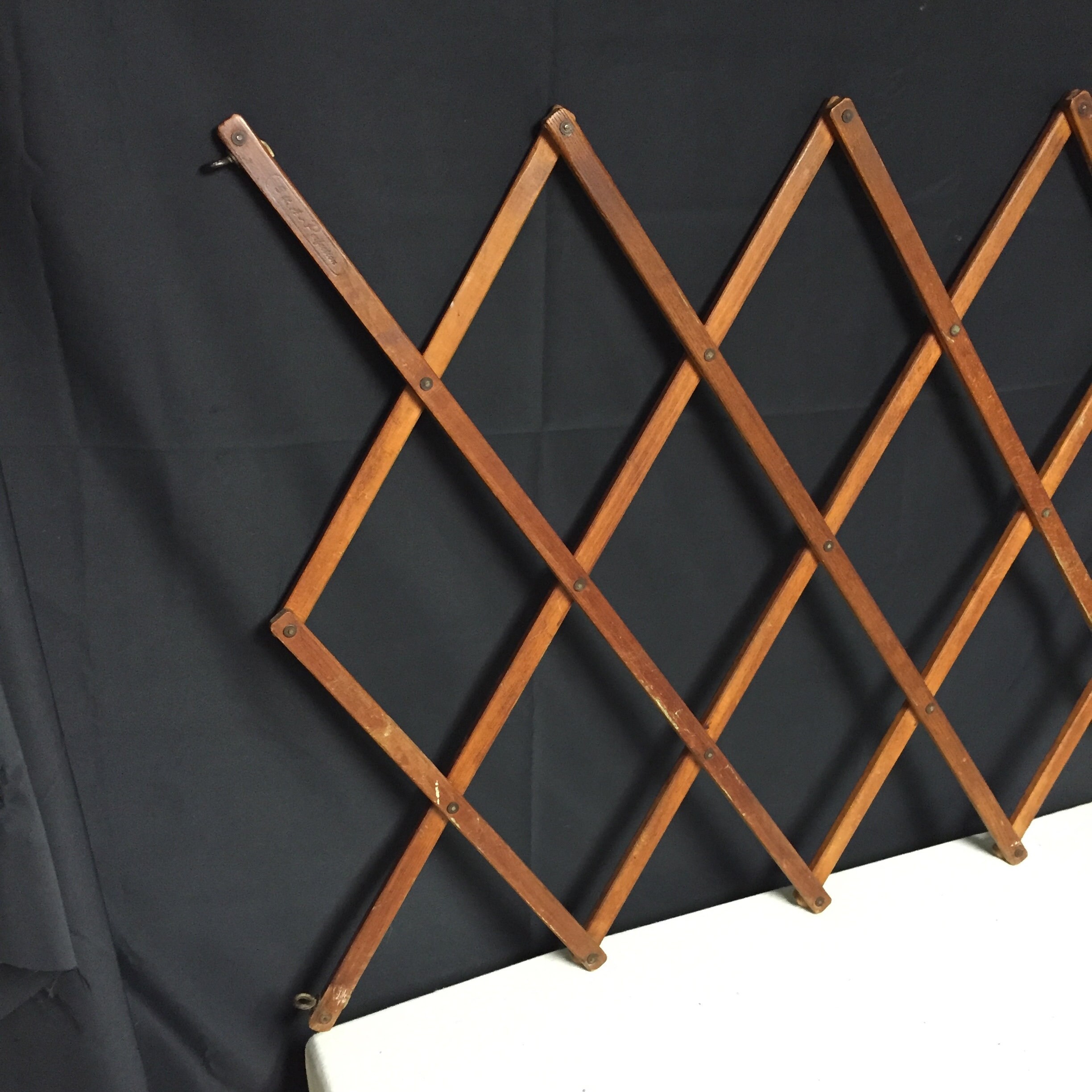 Antique Wooden Folding Safety Gate, Expanding Gate, Accordion Gate