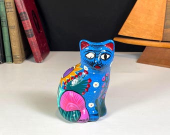 Talavera Pottery Cat, Mexican Folk Art, Hand Painted Cat, Terra Cotta Pottery