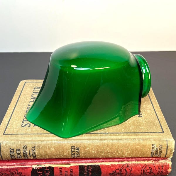 Paralume in vetro con rivestimento verde smeraldo: lampada a collo di cigno Fitter da 2-1/4", applique da parete