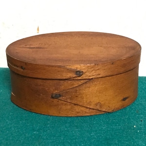 Small Antique 1800&#39;s Shaker Style Pantry Box, Oval Bentwood Box, Primitive Kitchen Storage