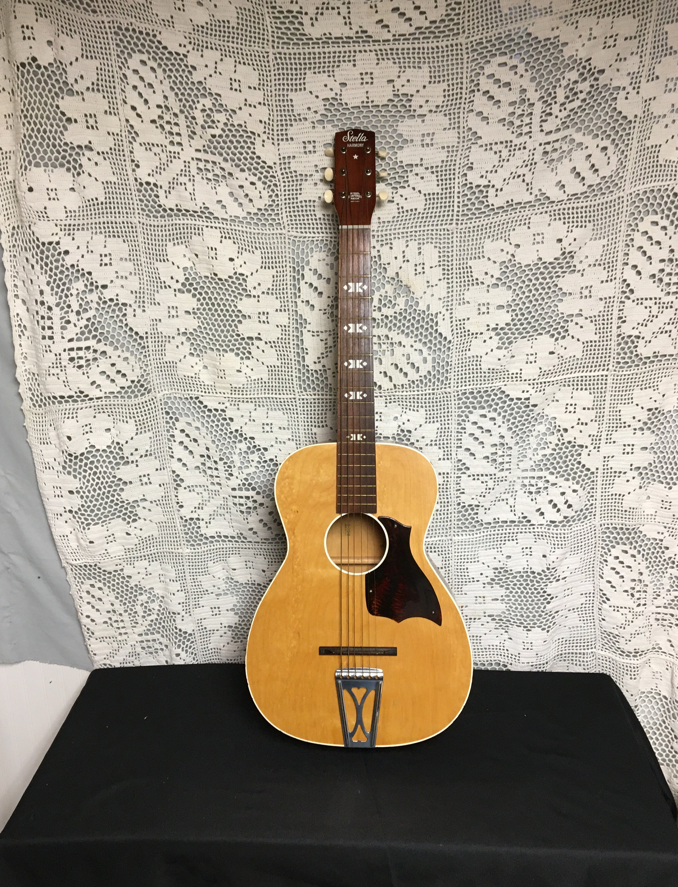 Harmony f70 sales guitar