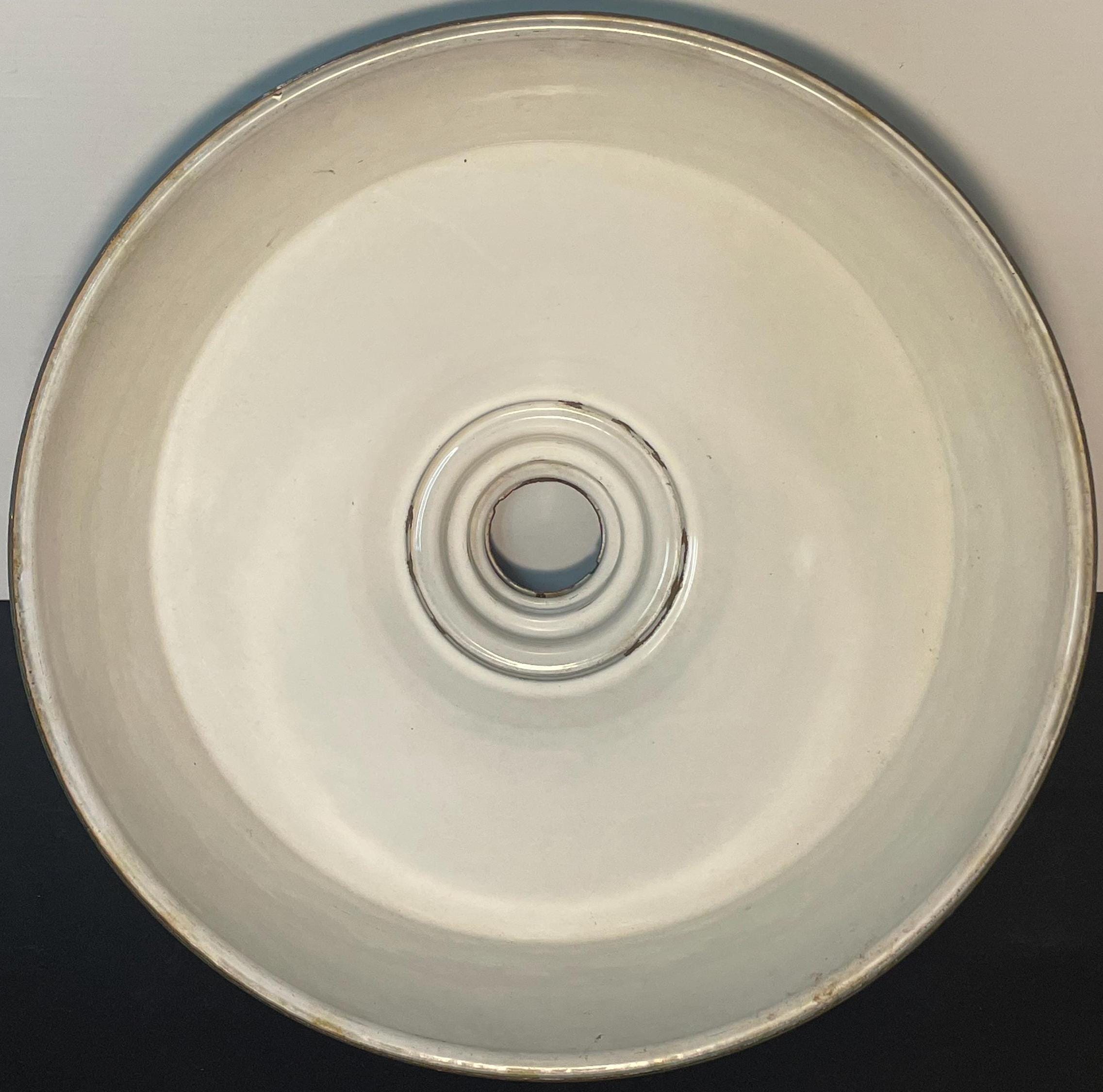 An Original Benjamin 14 Green Porcelain Hanging Pendant Light Fixture