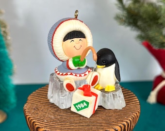 1984 Hallmark Keepsake Ornament, "Frosty Friends", Fifth in Collectible Series