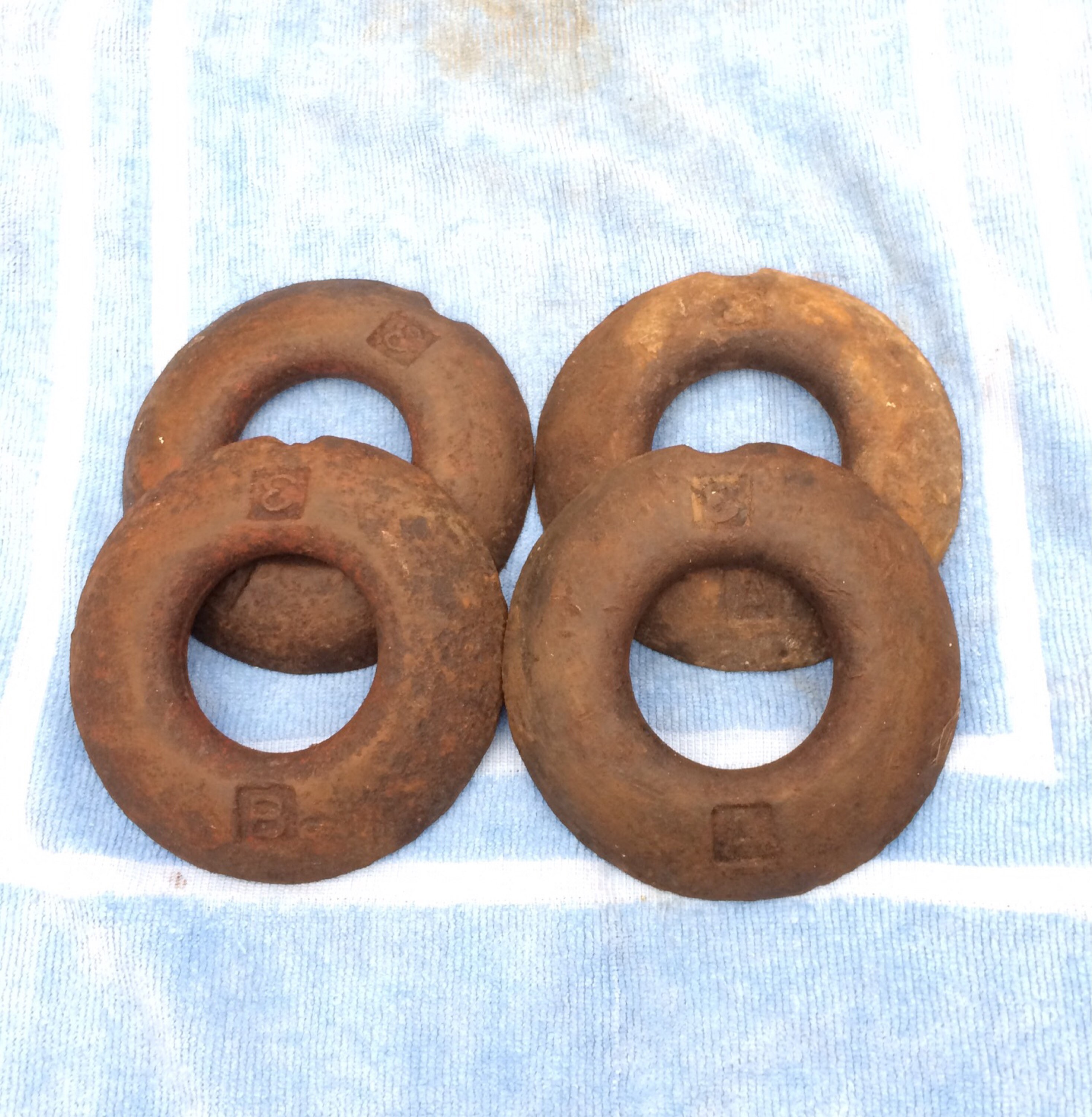 Set of 4 Vintage Iron QUOITS Throwing Pitching Yard Game 3 LB Cast Iron