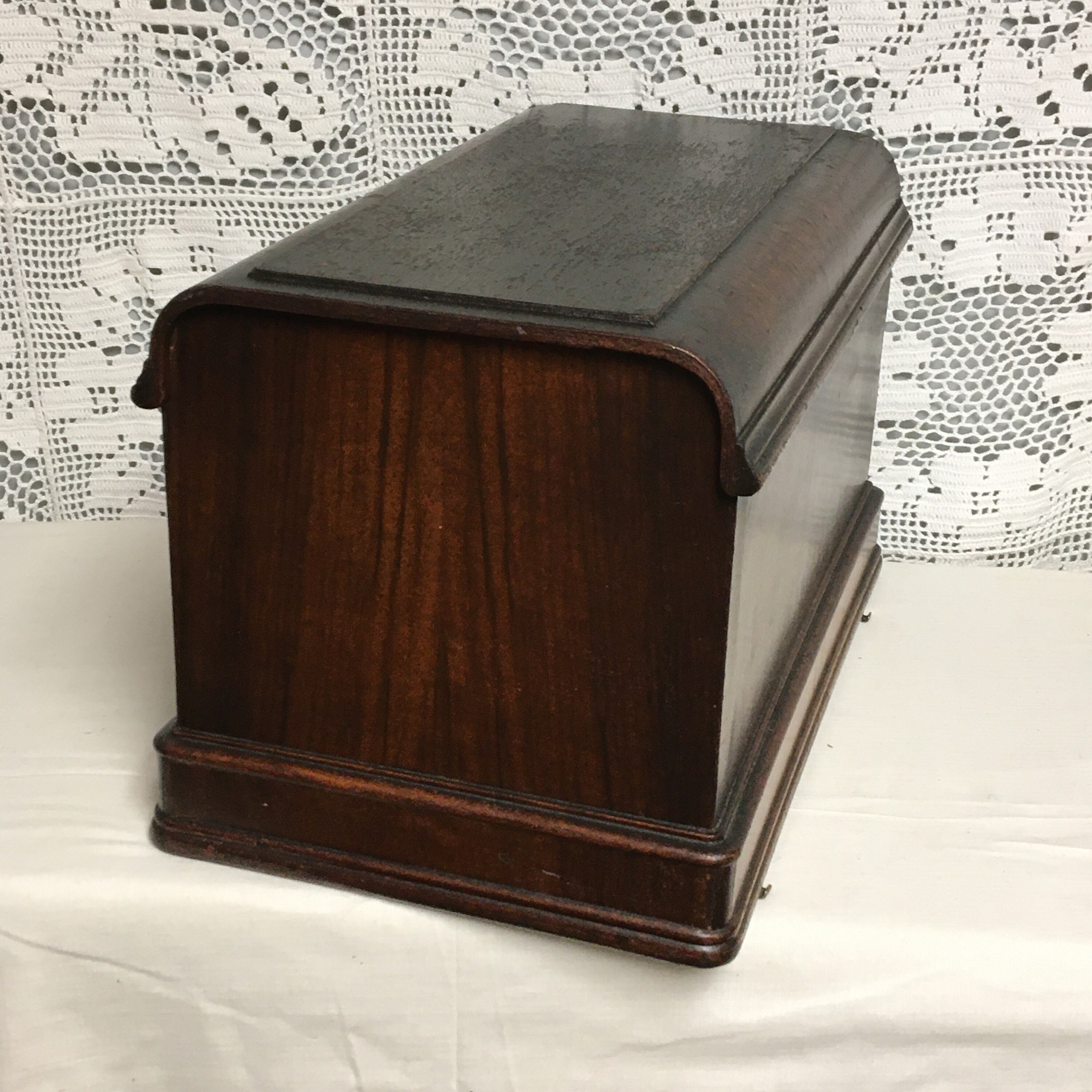 Domestic Treadle Sewing Machine Wooden Top Cover, Coffin Case, Oak with