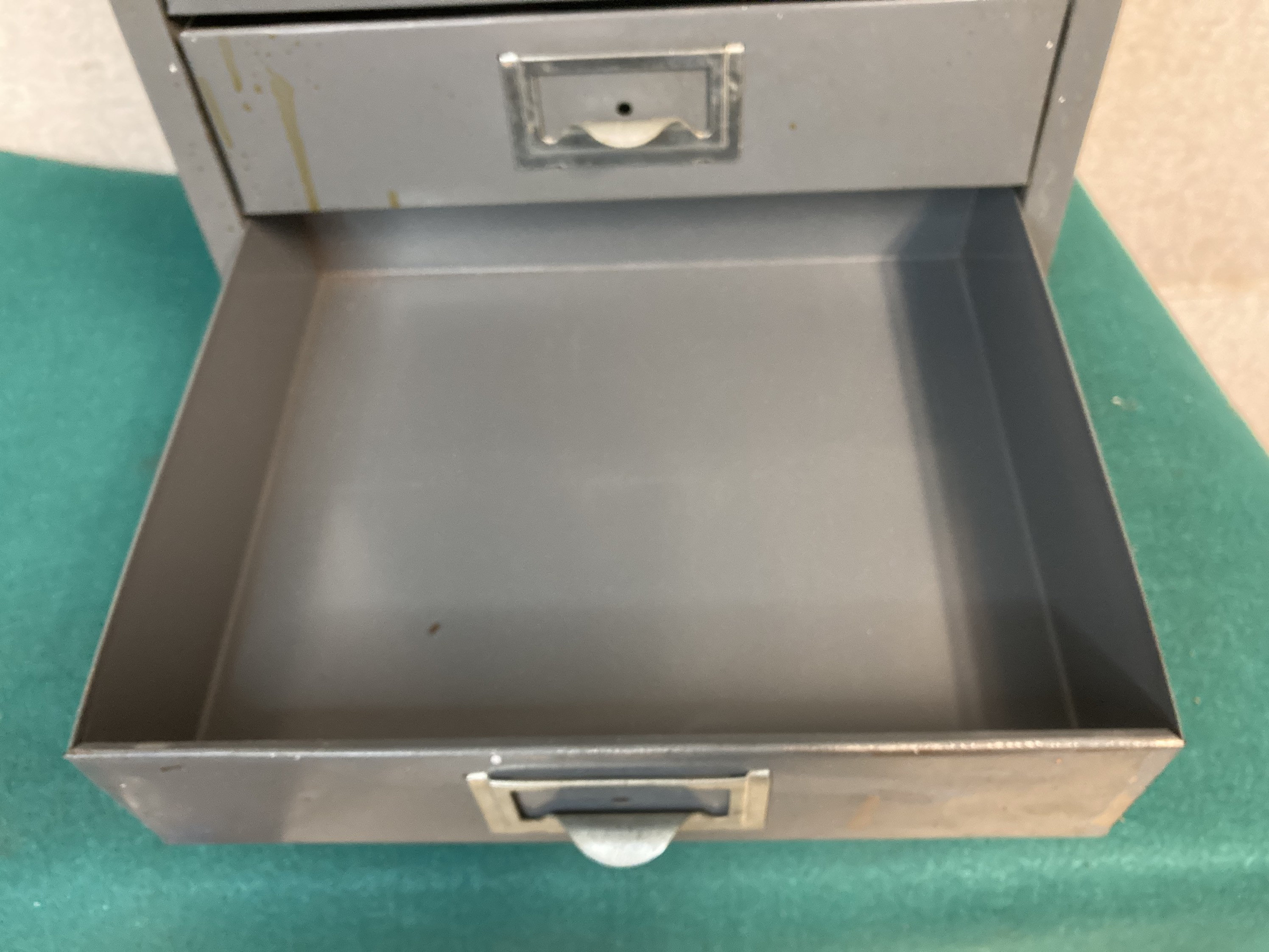 Industrial 9 Drawer Steel Parts Gray Metal Parts Bins, Hardware Storage