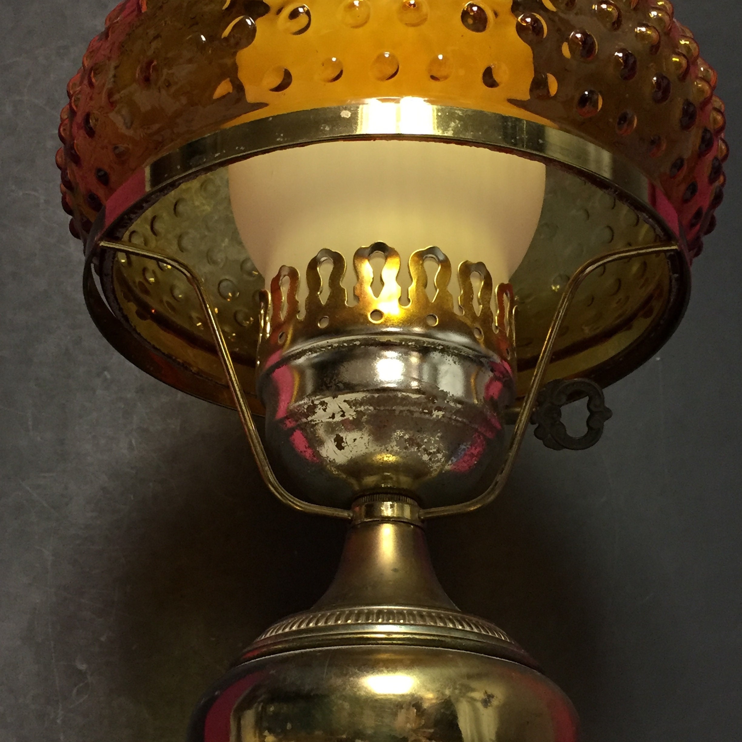 Vintage Brass Tone Electric Hurricane Lamp Table Lamp with an Amber