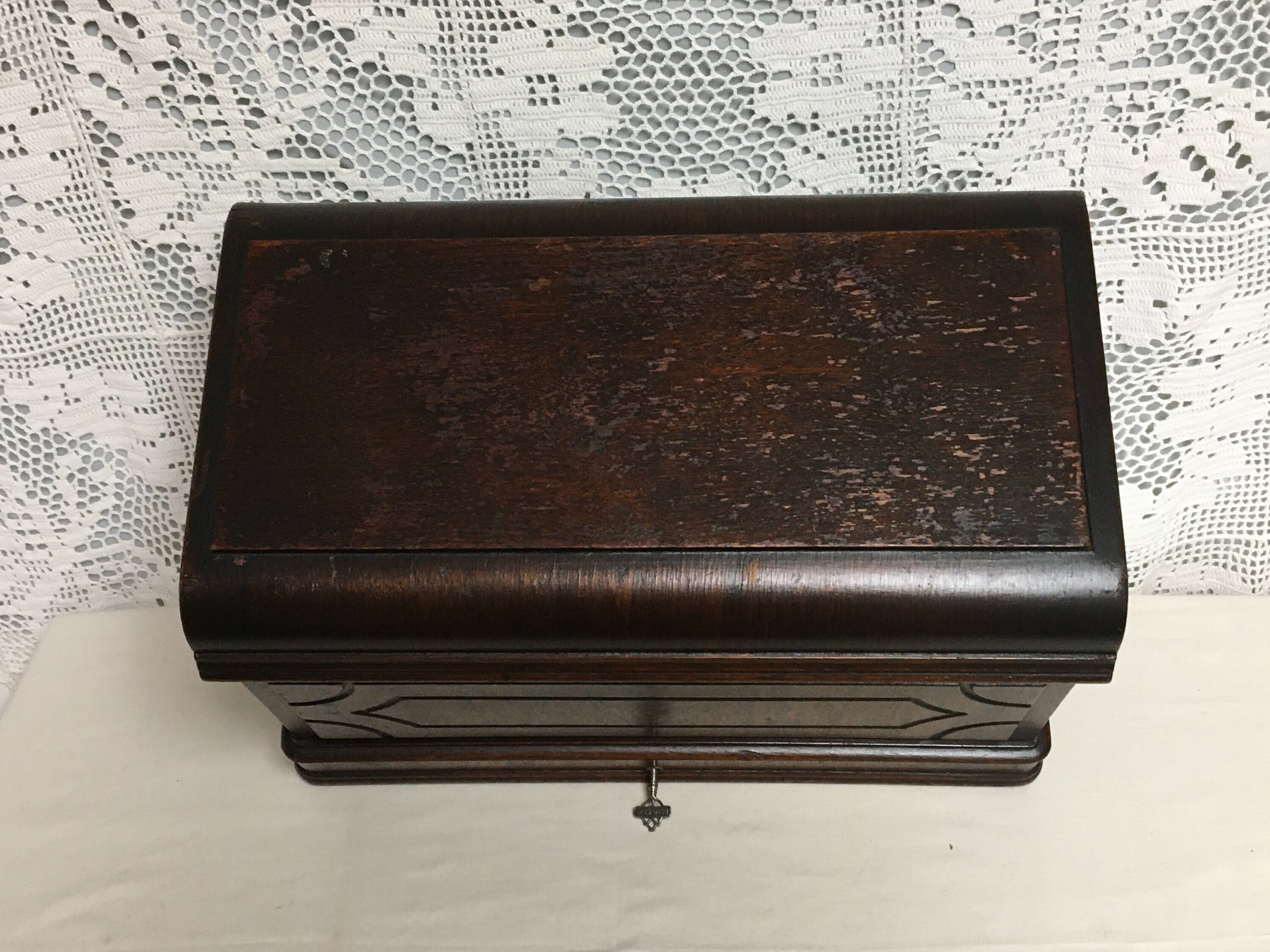 Domestic Treadle Sewing Machine Wooden Top Cover, Coffin Case, Oak with