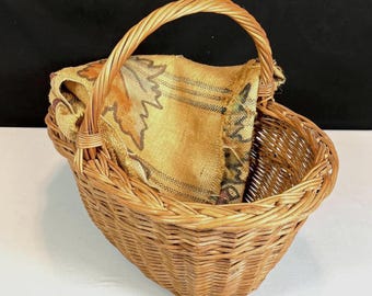 Woven Willow Wicker Basket, Oval with Handle
